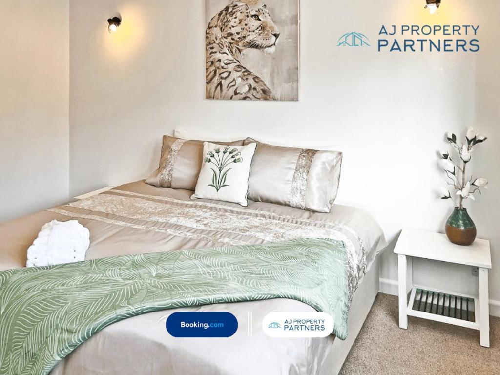 Premium Deal L Hill View Home L Last-Minute Offer L Cheltenham L Aj Properties L Perfect For Short Or Long Stays L 4Beds 4Bedrooms Eksteriør bilde